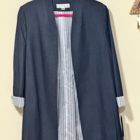 Elegant Blue Women's Jacket - Picture 2 of 7